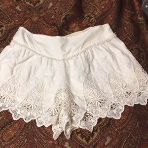 American Eagle lace shorts size medium